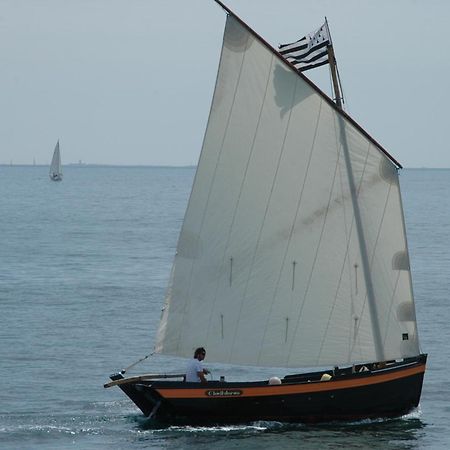 Votre Vue, La Mer, Les Bateaux !!! Wir Sprechen Flieben Deutsch, Touristentipps, We Speak English Конкарно Екстериор снимка